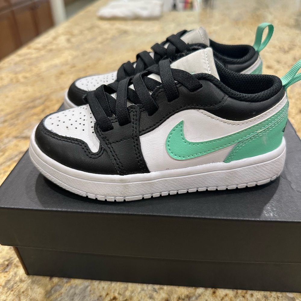 Nike Kids' Jordan 1 Low Size 11